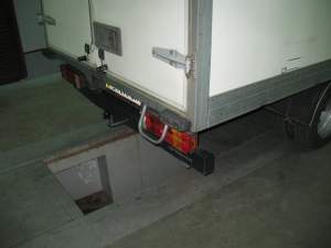 Фаркоп MERCEDES-BENZ Sprinter шасси 416 CDI (груз,фургон) до 2006 г. Фаркоп MERCEDES-BENZ Sprinter шасси 416 CDI (груз,фургон) до 2006 г.