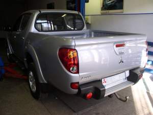 Фаркоп MITSUBISHI L 200 Long пластиковый бампер 2013 г.